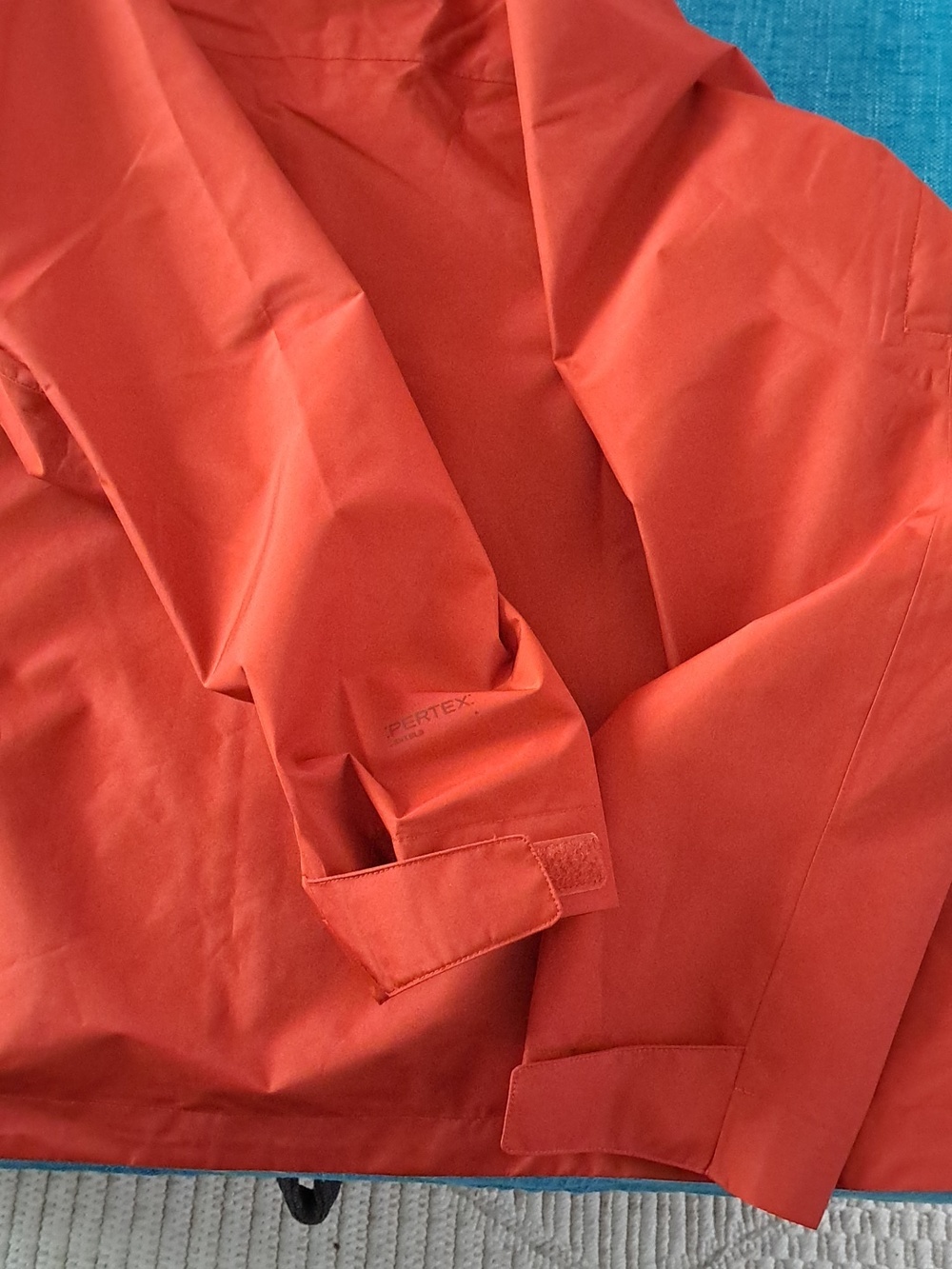 Marmot women's Rust-Red Hooded Rain Shell New Size Large. - Picture 7 of 9